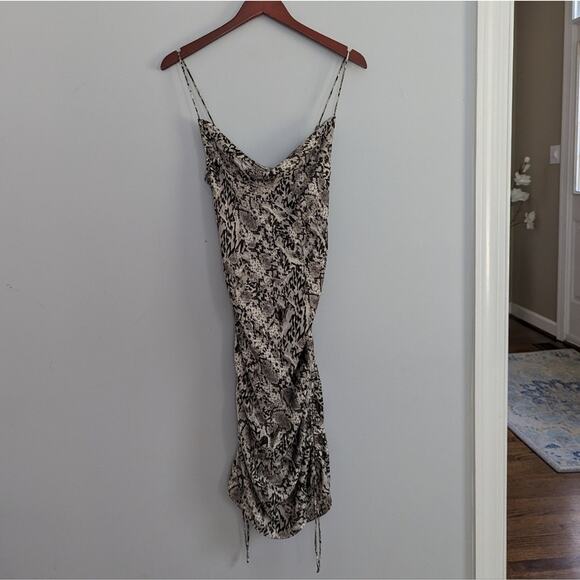 Free People Day to Night Printed Slip Leopard Print Gray XS - Picture 5 of 10